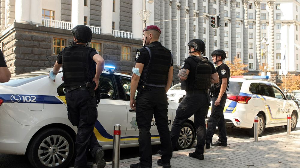 �� ������� ������� ����� �� ������ ���� ������� ����. ������ "�������" - �������