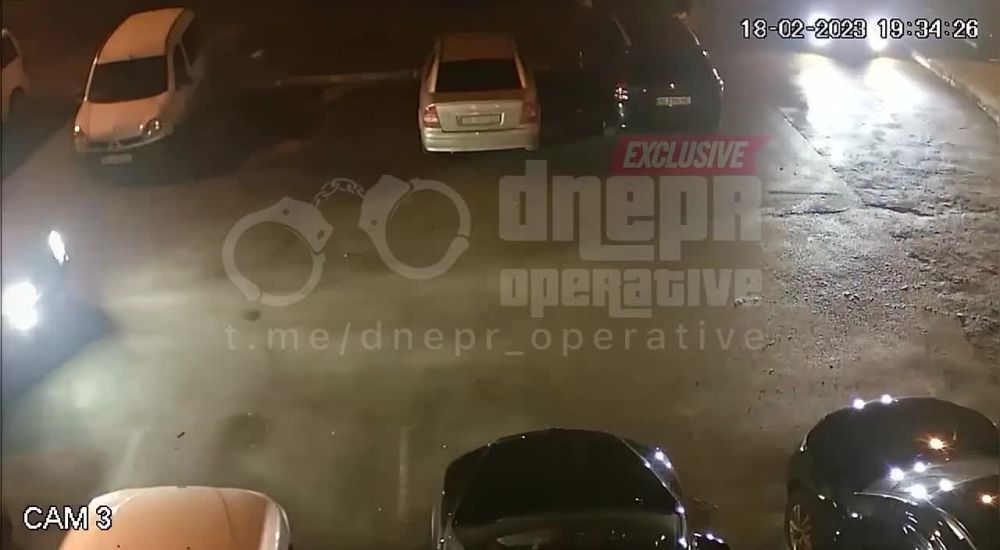 В Кривом Роге «воины света» устроили перестрелку прямо во дворах — раздача оружия на Украине не прошла даром