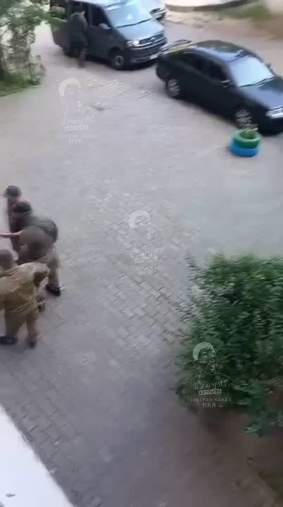 :       