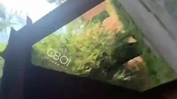 Ещё один добавочный "подарок" прилетел по горящему "Эпицентру" в Кривом Роге