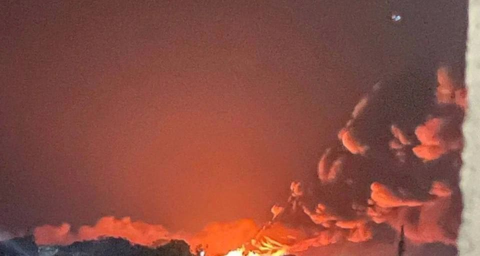 Взрывы и серьёзный пожар в украинском городе Кропивницкий